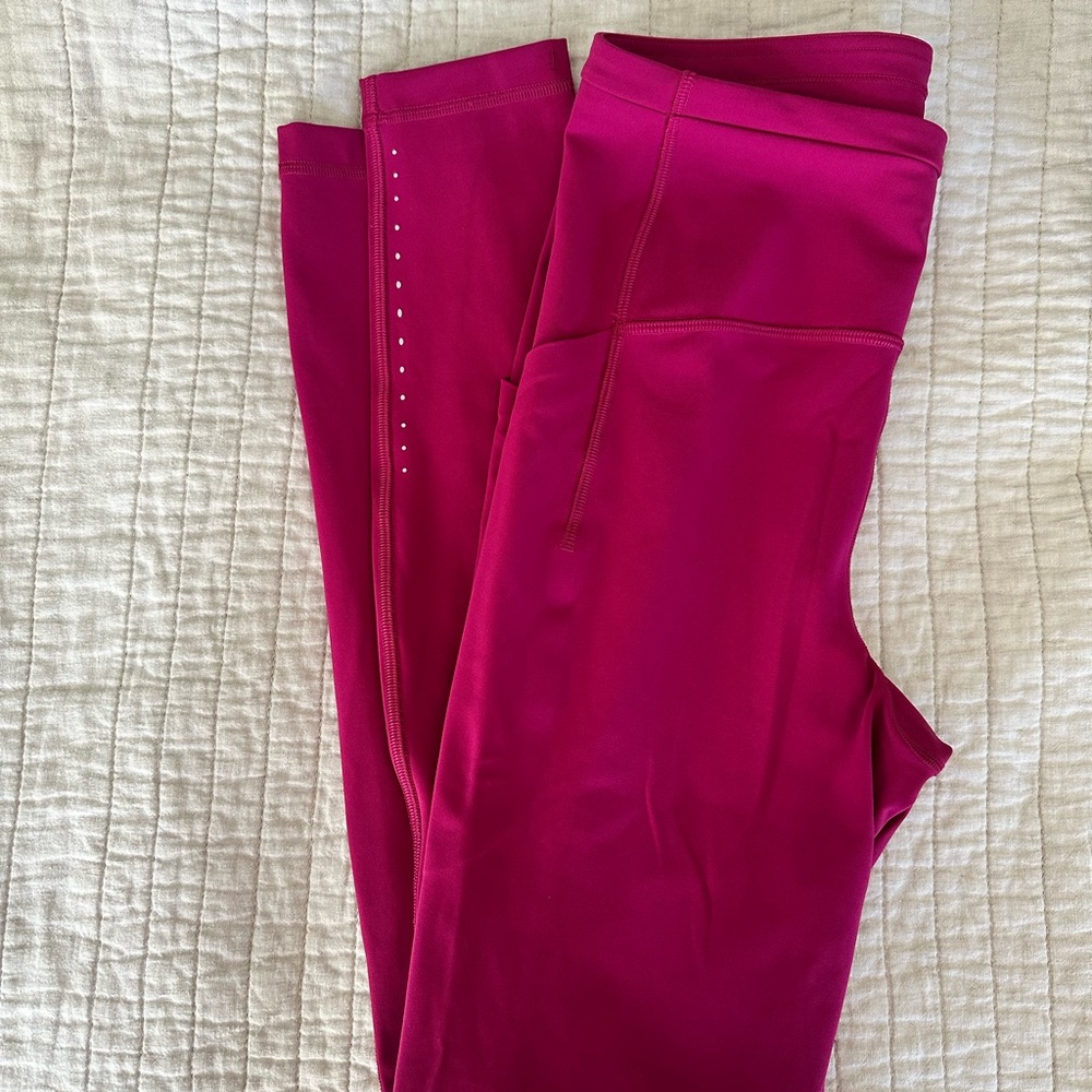 Lululemon Swift Speed HR Tight 28" size 6